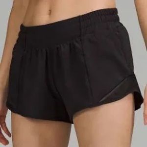 Black lululemon hotty hot shorts